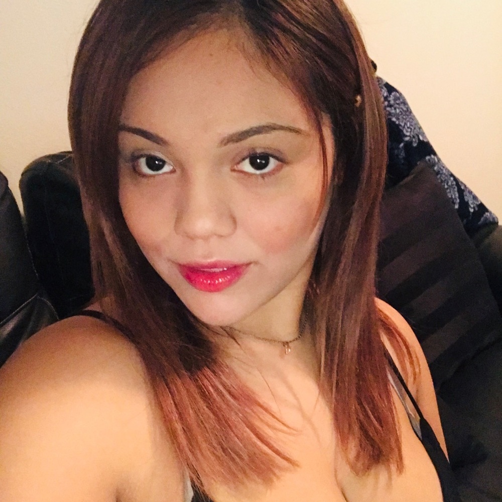 Meet your Posher, Cassandraa